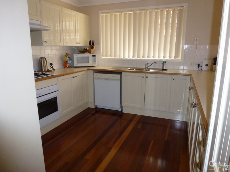 31 Scobie Street, Fletcher NSW 2287