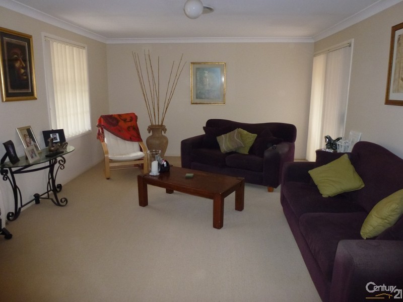 31 Scobie Street, Fletcher NSW 2287