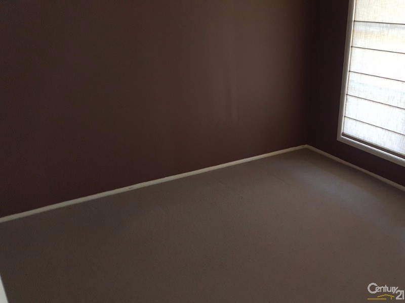 24 Billabong Drive, Cameron Park NSW 2285