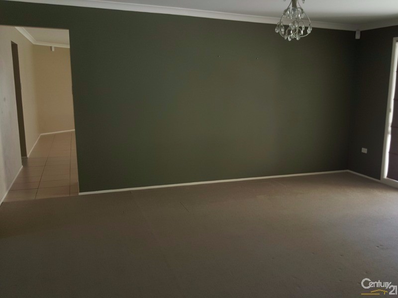 24 Billabong Drive, Cameron Park NSW 2285