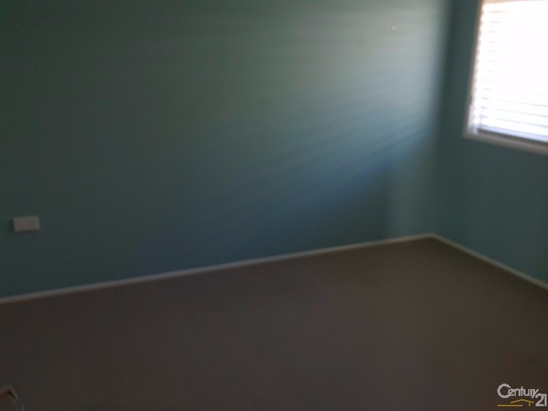 24 Billabong Drive, Cameron Park NSW 2285