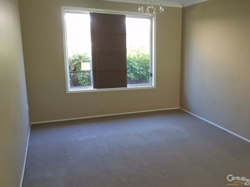 24 Billabong Drive, Cameron Park NSW 2285