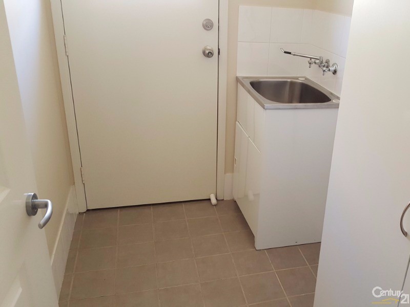 24 Billabong Drive, Cameron Park NSW 2285