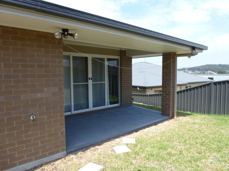 11  Nithsdle Street, Cameron Park NSW 2285