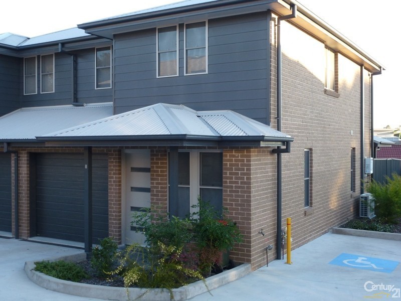 9/8 Angophora Drive, Warabrook NSW 2304