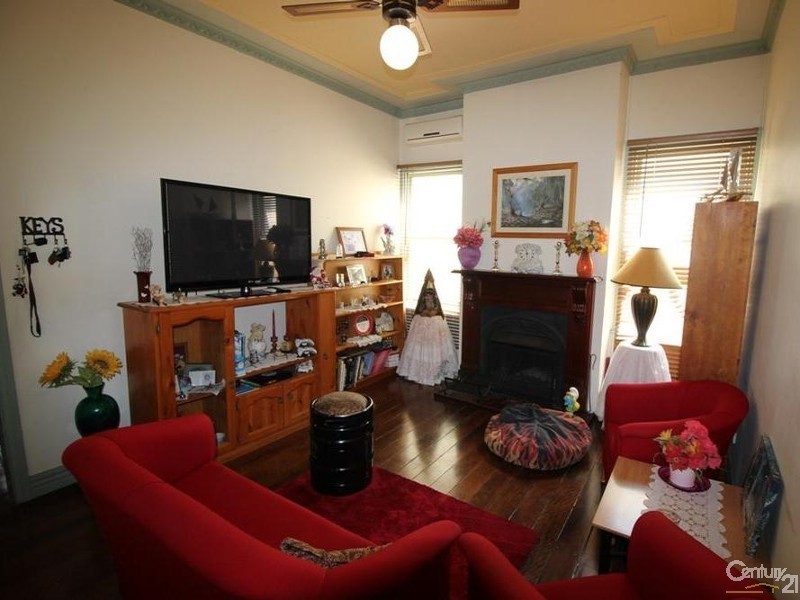 36 Robert Street, Wallsend NSW 2287