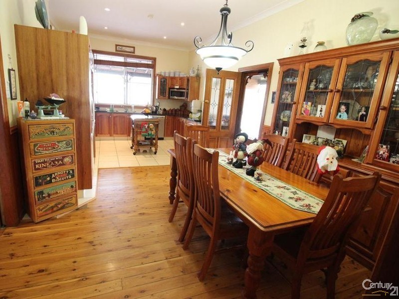 18 Throckmorton Street, Killingworth NSW 2278