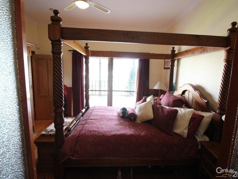 18 Throckmorton Street, Killingworth NSW 2278