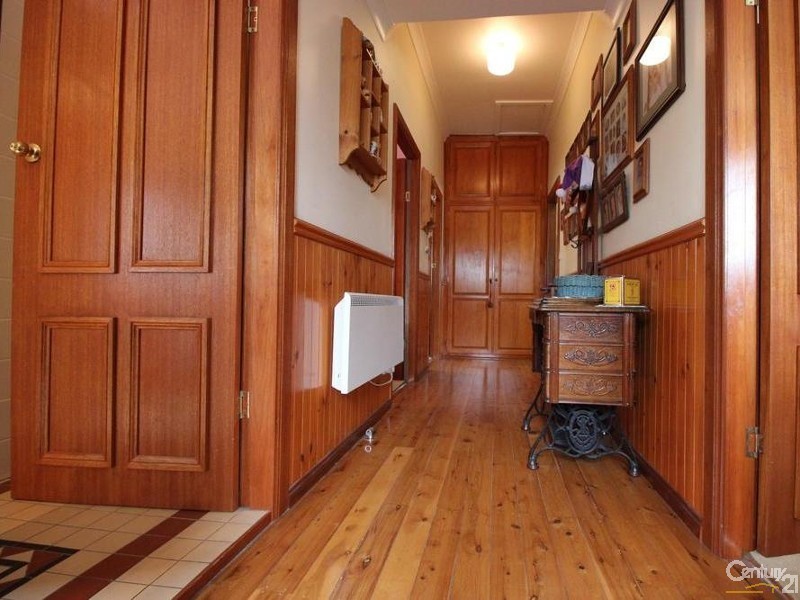 18 Throckmorton Street, Killingworth NSW 2278