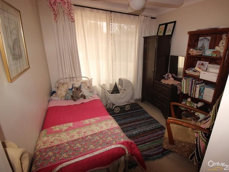 7 Bilba Crescent, Maryland NSW 2287