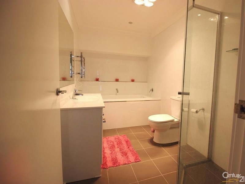 8 Nancy Close, Cameron Park NSW 2285