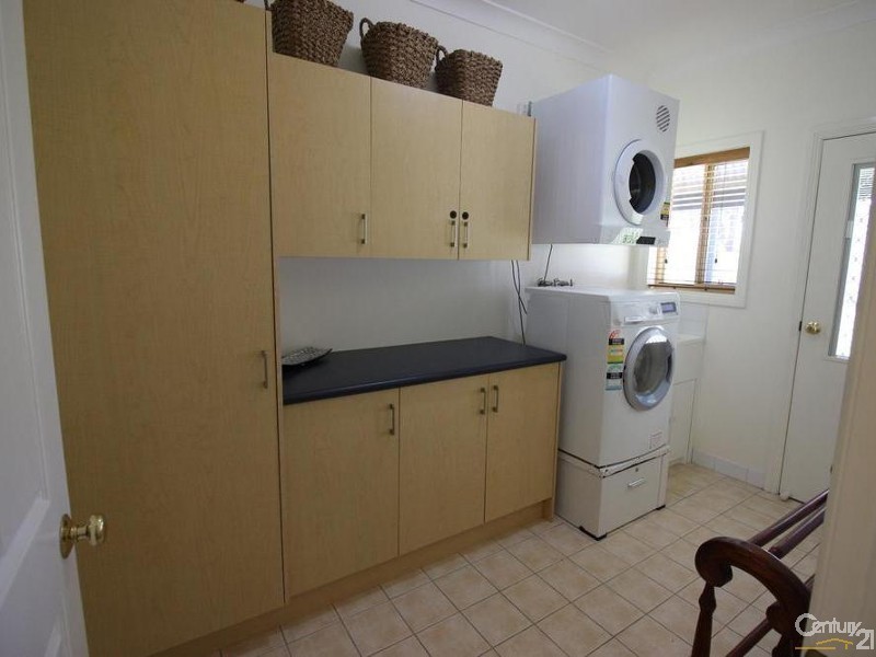 5 Currawong Close, Weston NSW 2326