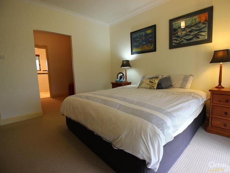 5 Currawong Close, Weston NSW 2326