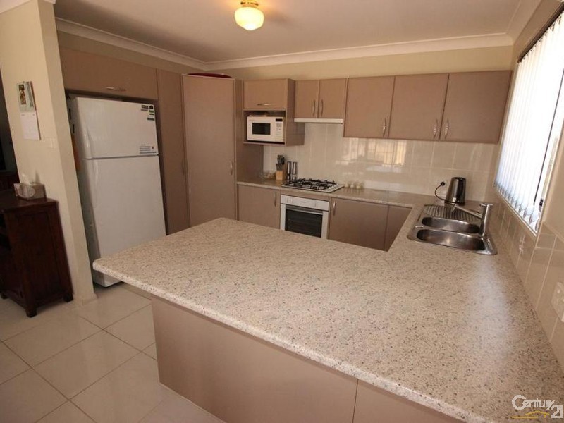 38 Logan Road, Rutherford NSW 2320
