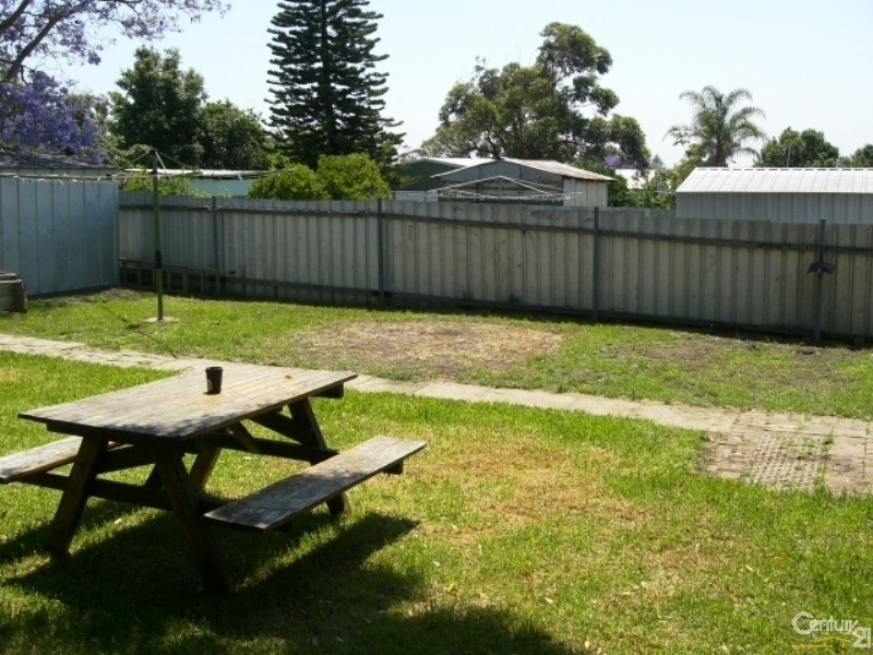 77 Barton Street, Kurri Kurri NSW 2327