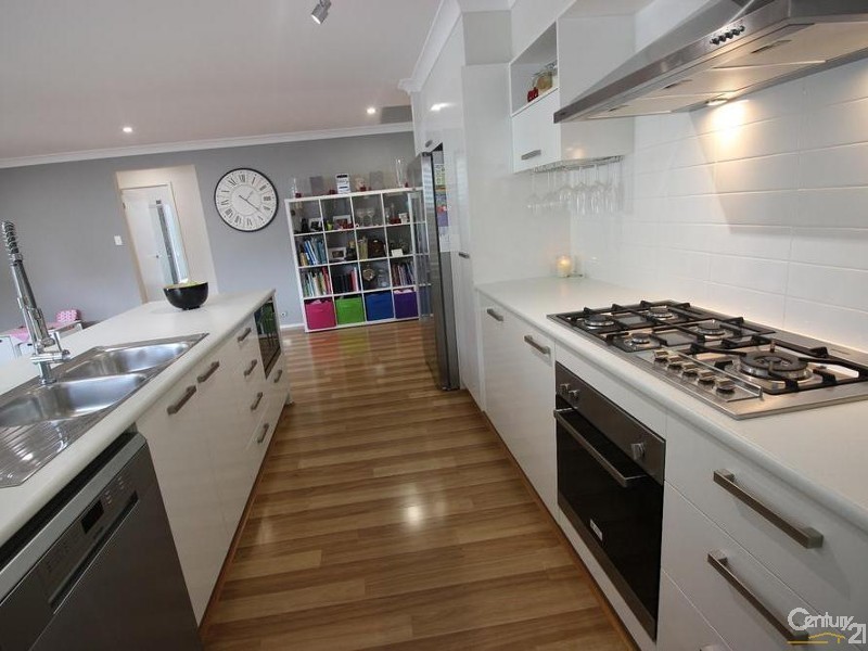 23 Craighill Crescent, Cameron Park NSW 2285