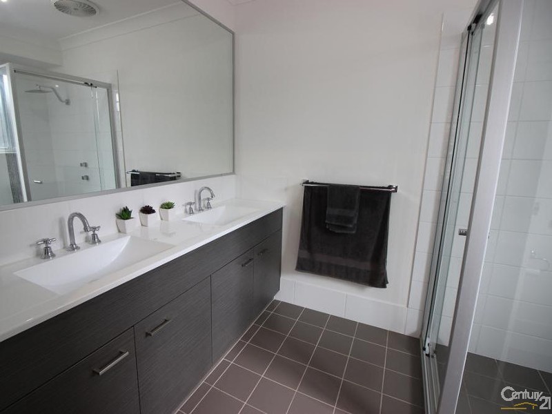 23 Craighill Crescent, Cameron Park NSW 2285