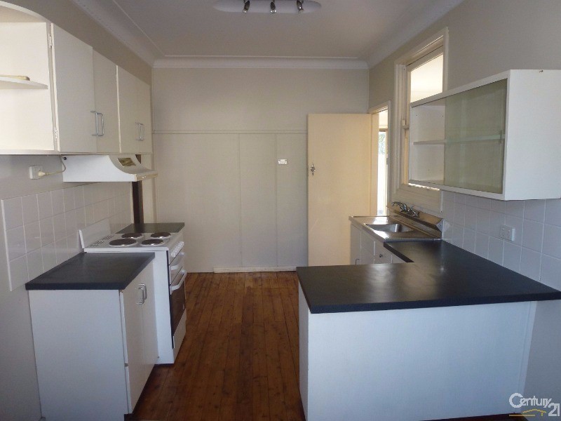 House 4/11 Charlton Street, Barnsley NSW 2278