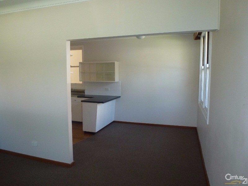 House 4/11 Charlton Street, Barnsley NSW 2278