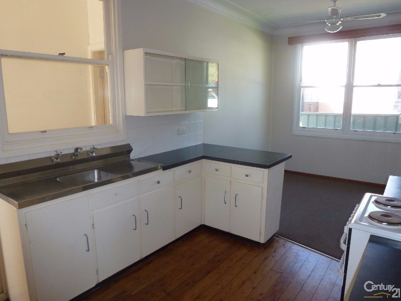 House 4/11 Charlton Street, Barnsley NSW 2278
