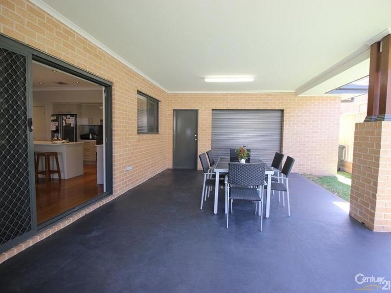 30 Calancra Avenue, Cameron Park NSW 2285
