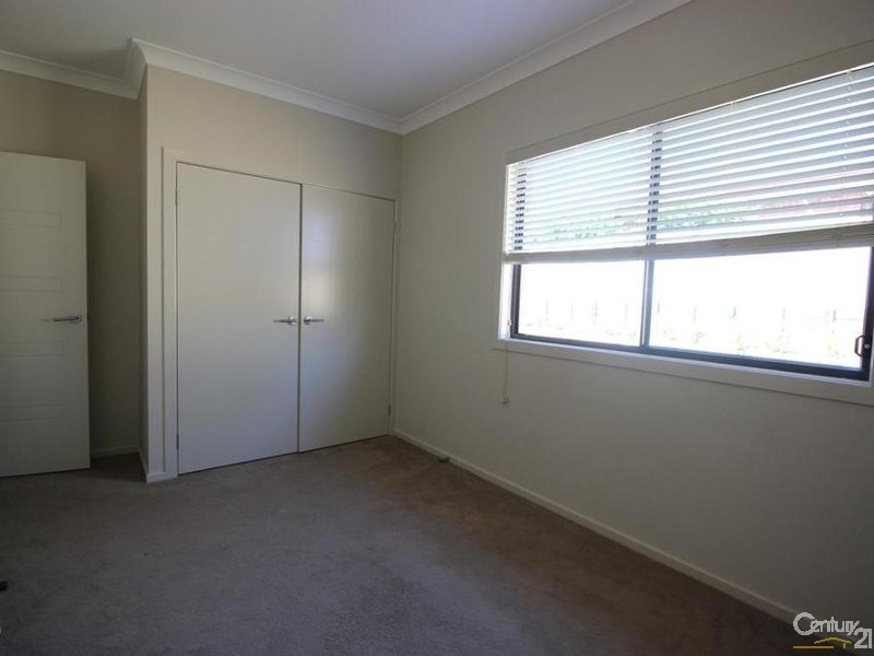 30 Calancra Avenue, Cameron Park NSW 2285