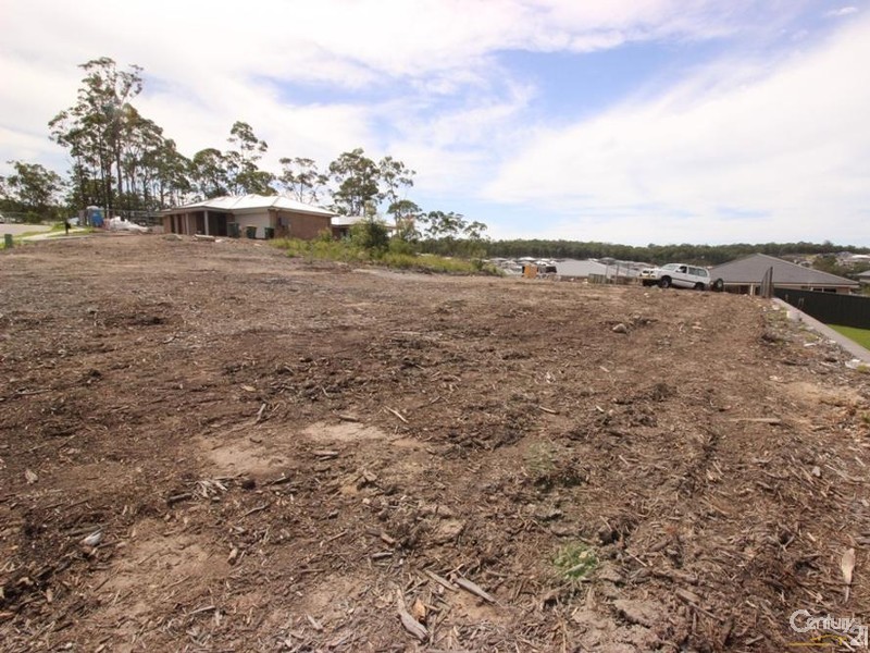 27 Boyne Crescent, Cameron Park NSW 2285