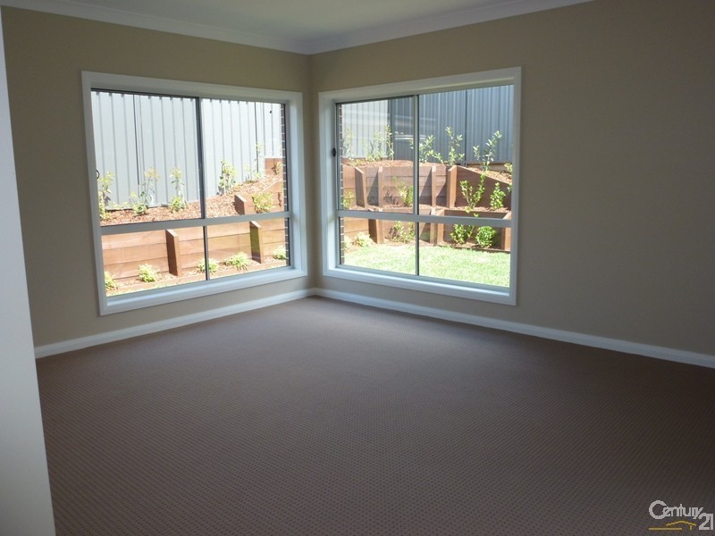 7 Graysynd Circuit, Cameron Park NSW 2285