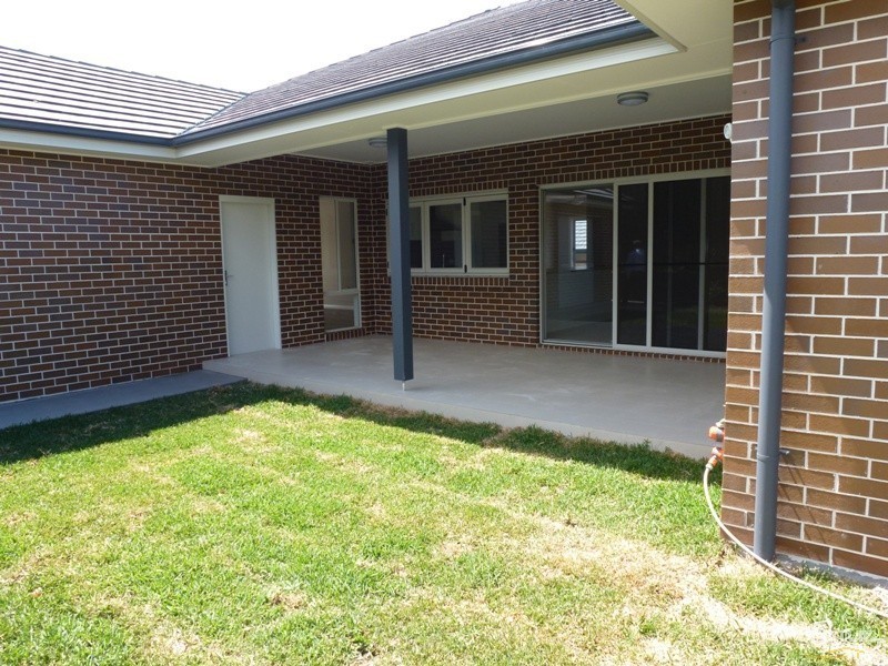 7 Graysynd Circuit, Cameron Park NSW 2285