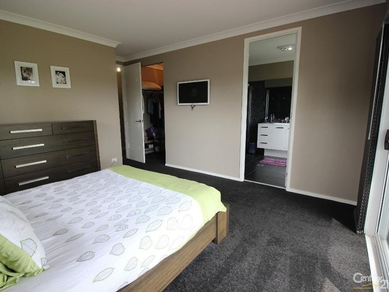 36 Beluga Drive, Cameron Park NSW 2285