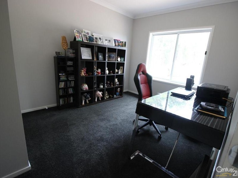 36 Beluga Drive, Cameron Park NSW 2285