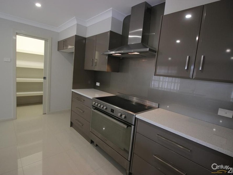 15 McCarthy Street, Minmi NSW 2287