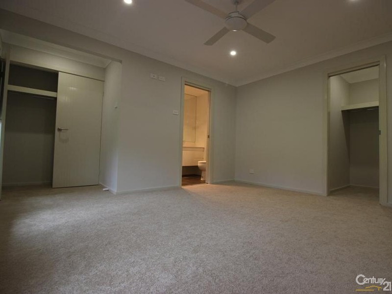 15 McCarthy Street, Minmi NSW 2287