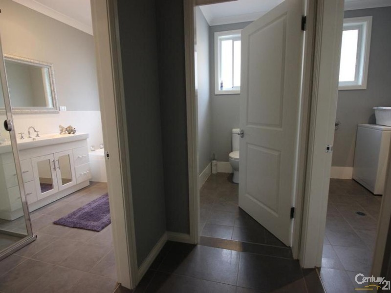 2 Mackillop Close, Maryland NSW 2287