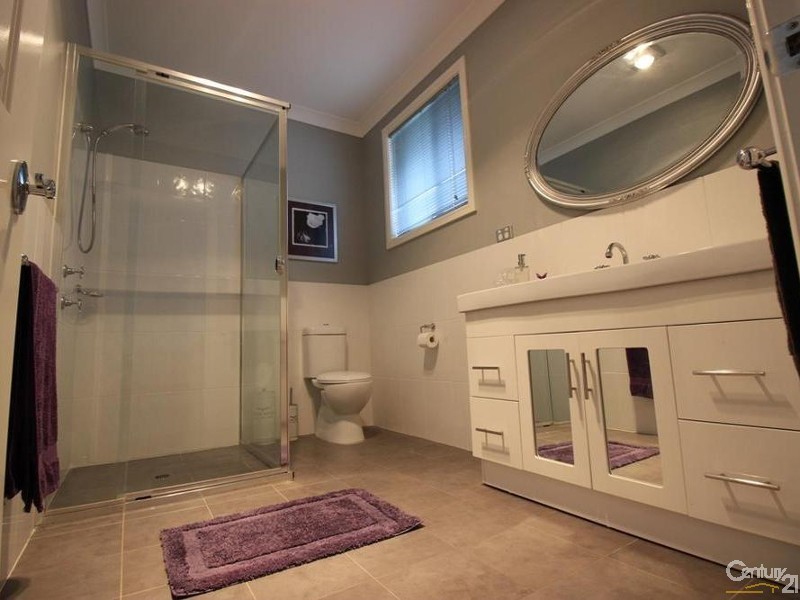 2 Mackillop Close, Maryland NSW 2287