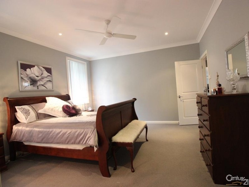 2 Mackillop Close, Maryland NSW 2287