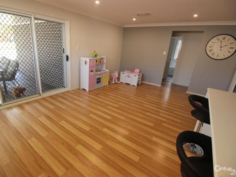 23 Craighill Crescent, Cameron Park NSW 2285