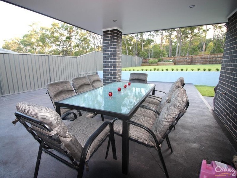 23 Craighill Crescent, Cameron Park NSW 2285