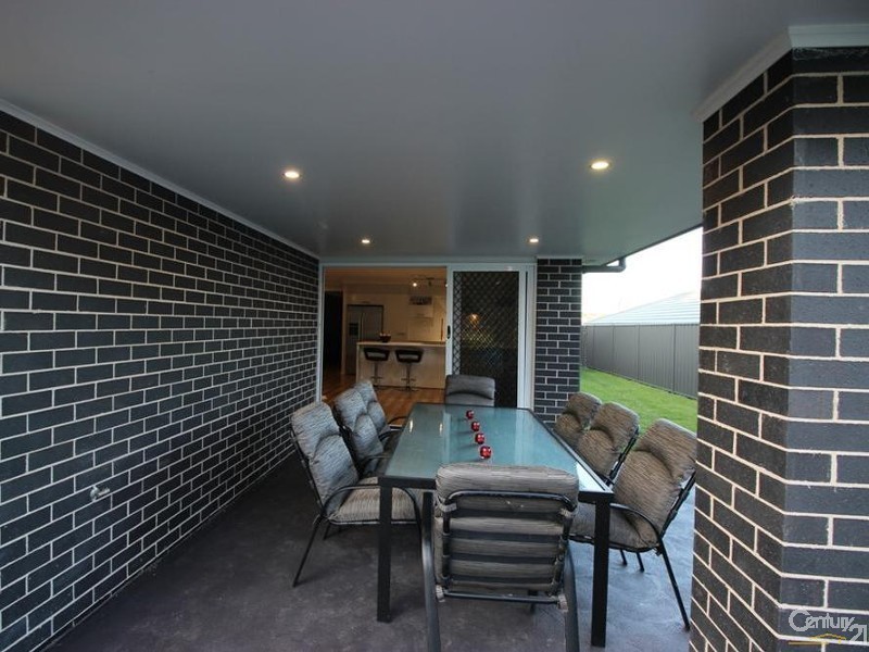 23 Craighill Crescent, Cameron Park NSW 2285