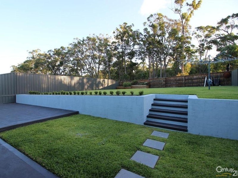 23 Craighill Crescent, Cameron Park NSW 2285