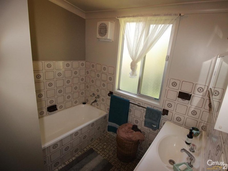 16 Second Street, Cardiff South NSW 2285