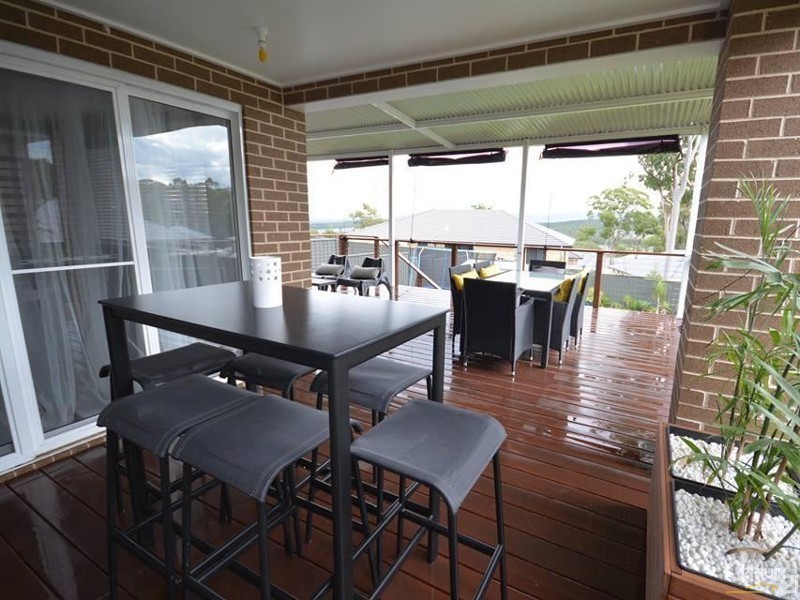 16 Beluga Drive, Cameron Park NSW 2285