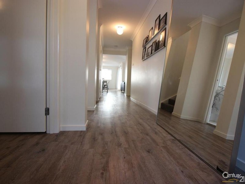 16 Beluga Drive, Cameron Park NSW 2285