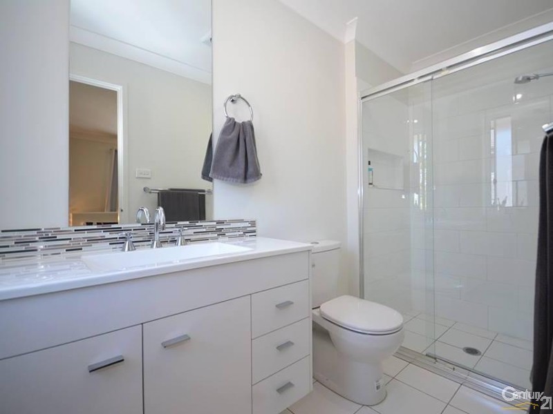 16 Beluga Drive, Cameron Park NSW 2285