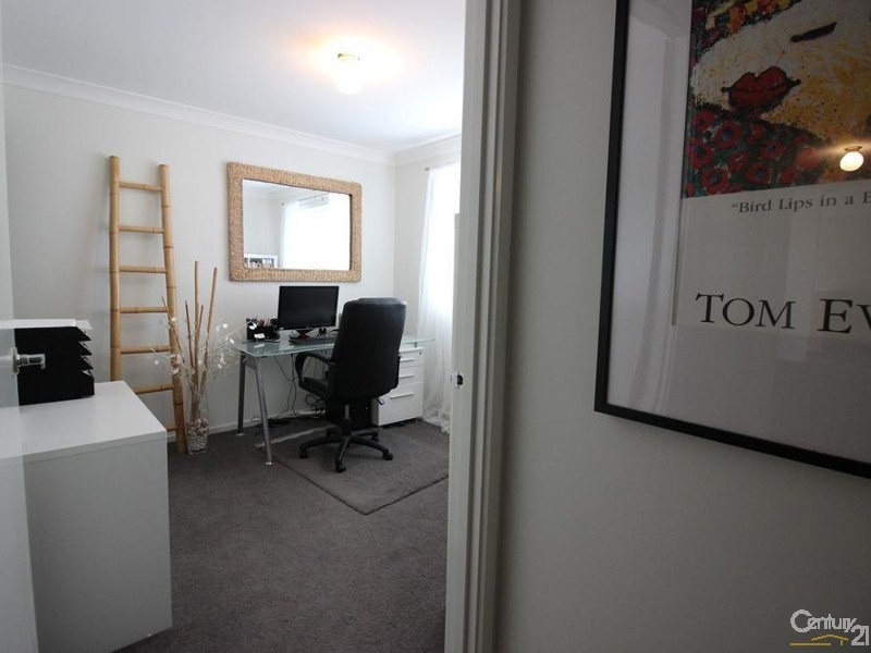 16 Beluga Drive, Cameron Park NSW 2285