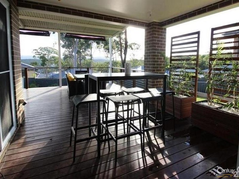 16 Beluga Drive, Cameron Park NSW 2285