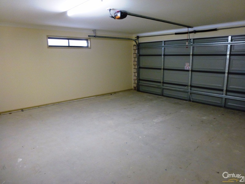 32 Boyne Crescent, Cameron Park NSW 2285