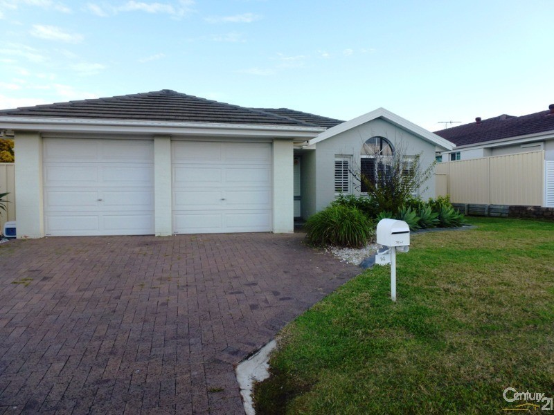14 Lakeaire Circuit, Cameron Park NSW 2285