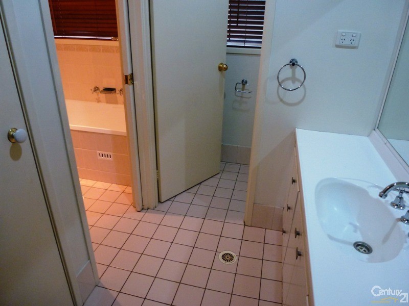 9 Calancra Avenue, Cameron Park NSW 2285