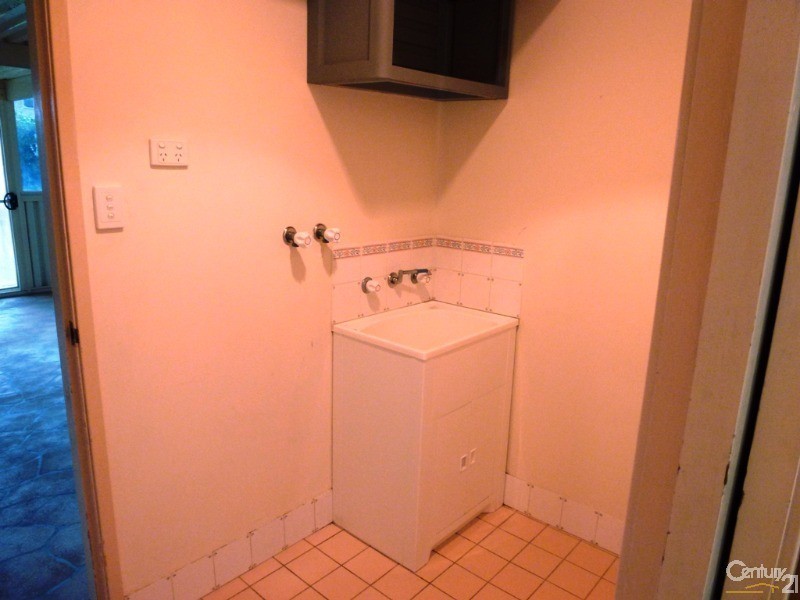 9 Calancra Avenue, Cameron Park NSW 2285